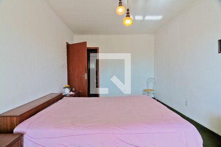 Casa à venda com 310m², 4 quartos e 2 vagasSuíte