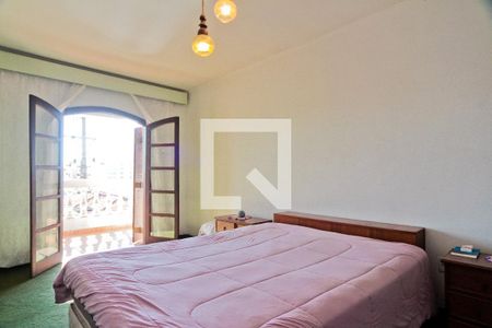 Casa à venda com 310m², 4 quartos e 2 vagasSuíte