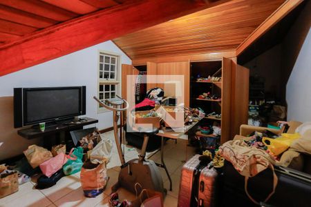 Quarto de casa para alugar com 4 quartos, 380m² em Jardim Jussara, São Paulo