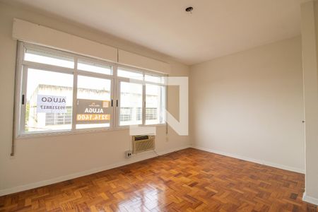 Quarto 1 de apartamento para alugar com 3 quartos, 109m² em Navegantes, Porto Alegre