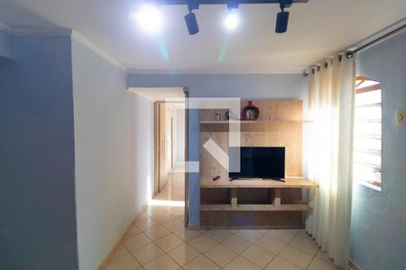Casa à venda com 179m², 4 quartos e 3 vagasSala da casa 02