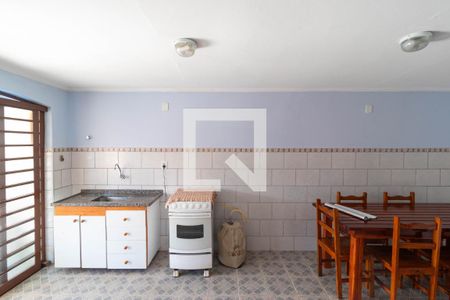 Casa à venda com 179m², 4 quartos e 3 vagasCozinha da casa 02