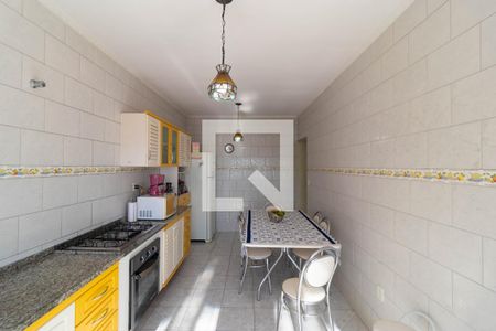 Casa à venda com 179m², 4 quartos e 3 vagasCozinha