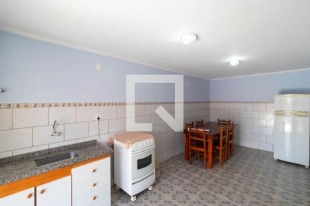 Casa à venda com 179m², 4 quartos e 3 vagasCozinha da casa 02