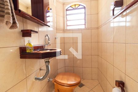 Casa à venda com 179m², 4 quartos e 3 vagasBanheiro da casa 02