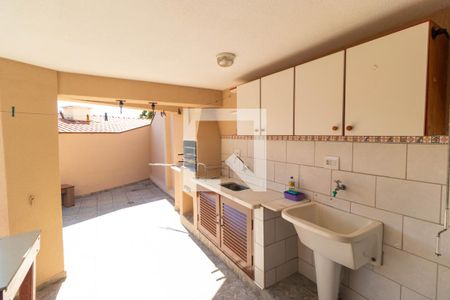 Casa à venda com 179m², 4 quartos e 3 vagasChurrasqueira