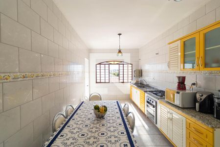 Casa à venda com 179m², 4 quartos e 3 vagasCozinha