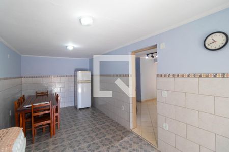 Casa à venda com 179m², 4 quartos e 3 vagasCozinha da casa 02