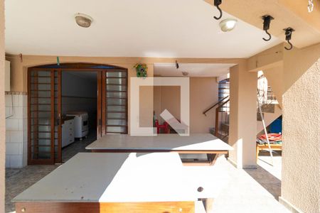 Casa à venda com 179m², 4 quartos e 3 vagasChurrasqueira