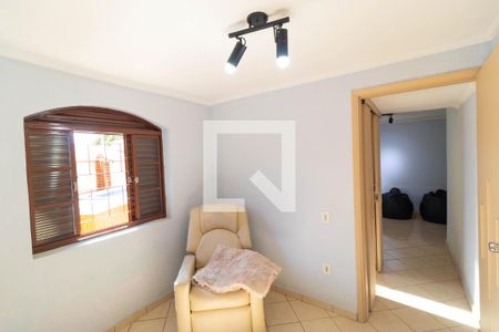 Casa à venda com 179m², 4 quartos e 3 vagasQuarto da casa 02