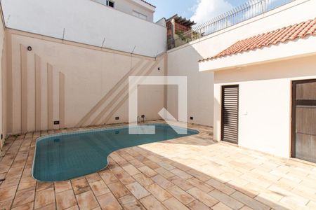 Casa à venda com 450m², 4 quartos e 6 vagasPiscina