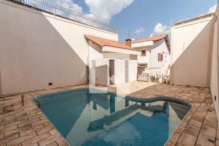 Casa à venda com 450m², 4 quartos e 6 vagasPiscina