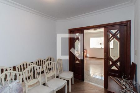 Casa à venda com 450m², 4 quartos e 6 vagasEscritório