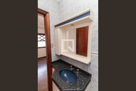 Casa à venda com 450m², 4 quartos e 6 vagasBanheiro da Suíte 1