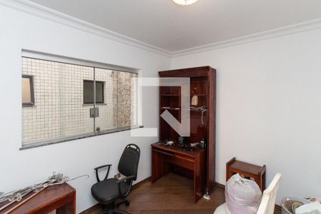 Casa à venda com 450m², 4 quartos e 6 vagasEscritório