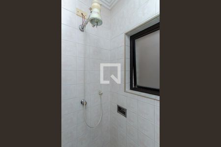 Casa à venda com 450m², 4 quartos e 6 vagasBanheiro de Serviço