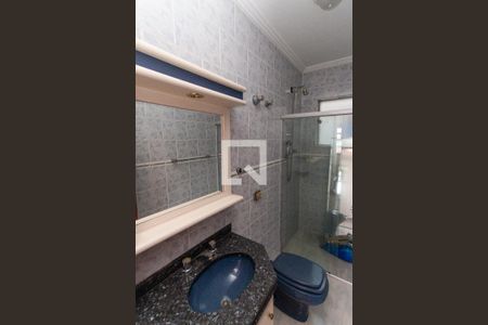 Casa à venda com 450m², 4 quartos e 6 vagasBanheiro da Suíte 1