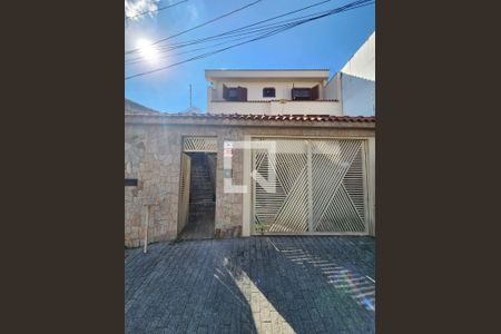 Casa à venda com 450m², 4 quartos e 6 vagasFachada