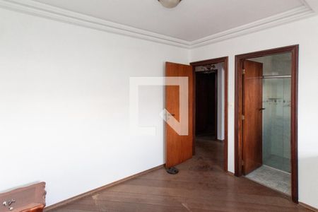 Casa à venda com 450m², 4 quartos e 6 vagasSuíte 2  