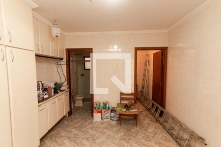 Casa à venda com 450m², 4 quartos e 6 vagasÁrea de Serviço