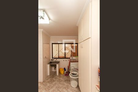 Casa à venda com 450m², 4 quartos e 6 vagasÁrea de Serviço