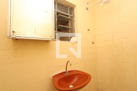 Banheiro de casa para alugar com 1 quarto, 45m² em Vila Prudente, São Paulo
