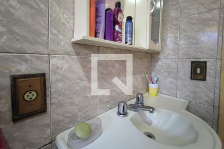 Casa à venda com 208m², 4 quartos e 6 vagasBanheiro