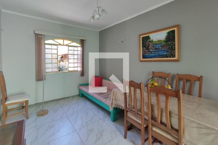 Casa à venda com 208m², 4 quartos e 6 vagasSala de Jantar