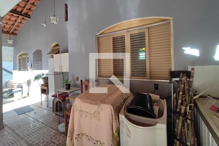 Casa à venda com 208m², 4 quartos e 6 vagasÁrea de Serviço