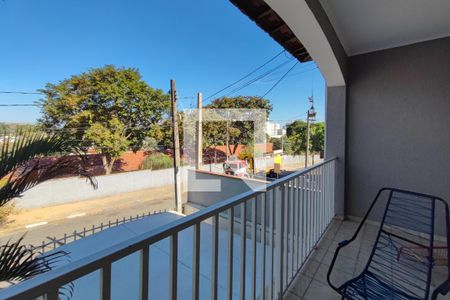 Casa à venda com 208m², 4 quartos e 6 vagasVaranda