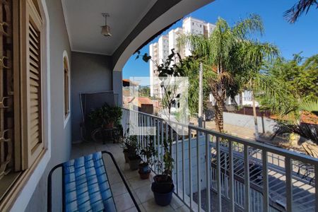 Casa à venda com 208m², 4 quartos e 6 vagasVaranda