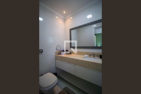 Casa de condomínio à venda com 200m², 4 quartos e 2 vagasBanheiro da Suíte 2