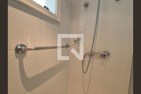 Casa de condomínio à venda com 200m², 4 quartos e 2 vagasBanheiro Social