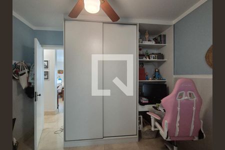 Casa de condomínio à venda com 200m², 4 quartos e 2 vagasQuarto