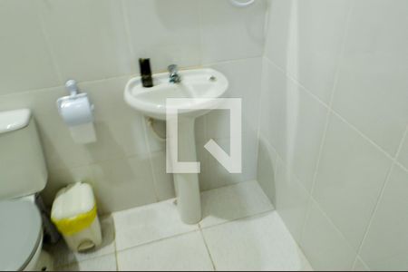 Banheiro da Suíte de casa de condomínio para alugar com 3 quartos, 113m² em Jacarepaguá, Rio de Janeiro
