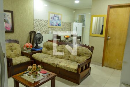 Sala  de casa de condomínio à venda com 3 quartos, 113m² em Jacarepaguá, Rio de Janeiro