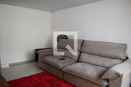 Sala de casa para alugar com 2 quartos, 80m² em Cidade Industrial, Curitiba