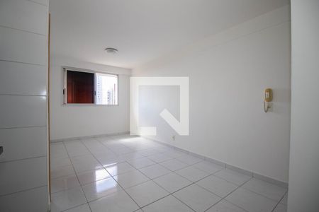 Apartamento para alugar com 32m², 1 quarto e 1 vaga Apartamento para alugar com 32m², 1 quarto e 1 vagaCozinha e Área de Serviço