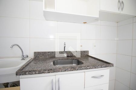 Apartamento para alugar com 32m², 1 quarto e 1 vaga Apartamento para alugar com 32m², 1 quarto e 1 vagaCozinha e Área de Serviço