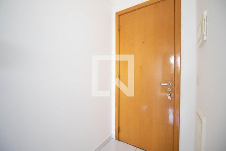 Apartamento para alugar com 32m², 1 quarto e 1 vaga Apartamento para alugar com 32m², 1 quarto e 1 vagaHall