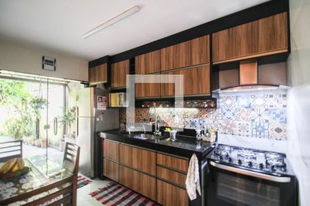 Casa para alugar com 130m², 2 quartos e 2 vagas Casa para alugar com 130m², 2 quartos e 2 vagasCozinha