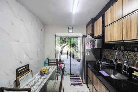Casa para alugar com 130m², 2 quartos e 2 vagas Casa para alugar com 130m², 2 quartos e 2 vagasCozinha