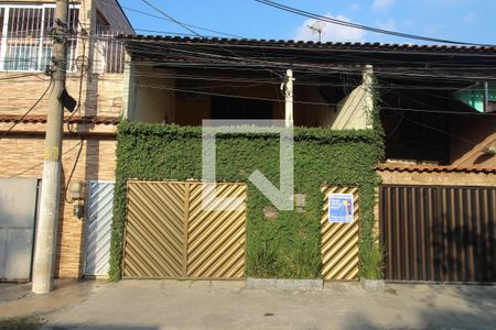 Casa para alugar com 130m², 2 quartos e 2 vagas Casa para alugar com 130m², 2 quartos e 2 vagasFachada