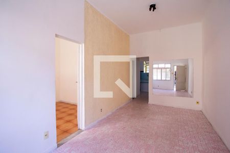 Casa de condomínio para alugar com 140m², 2 quartos e 1 vagaSala