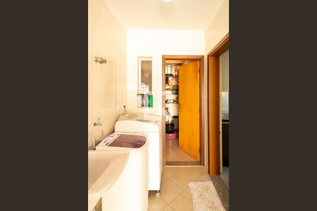 Casa à venda com 200m², 3 quartos e 4 vagasÁrea de Serviço