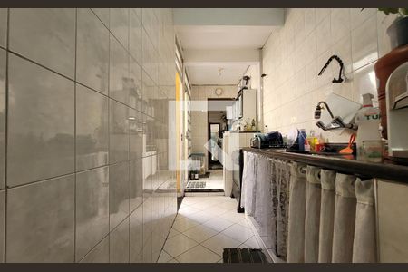 Casa à venda com 147m², 2 quartos e 2 vagas Casa à venda com 147m², 2 quartos e 2 vagasCozinha