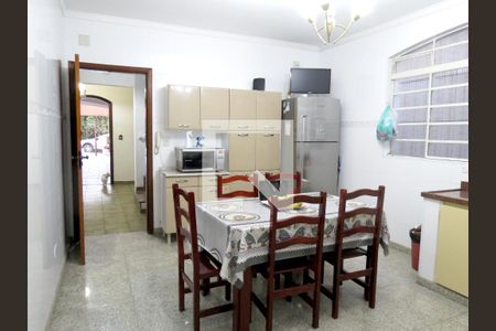 Casa à venda com 302m², 5 quartos e 4 vagasCozinha