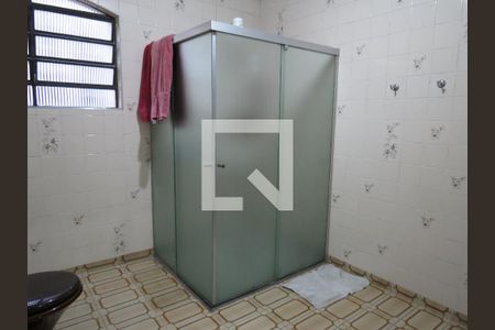 Casa à venda com 302m², 5 quartos e 4 vagasBanheiro Quarto 4
