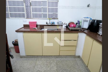 Casa à venda com 302m², 5 quartos e 4 vagasCozinha