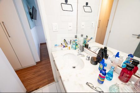 Apartamento à venda com 82m², 3 quartos e 2 vagasBanheiro da Suíte